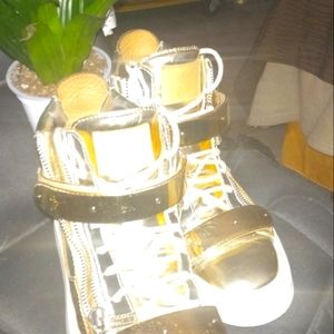 Shoes Giuseppe's Size 8